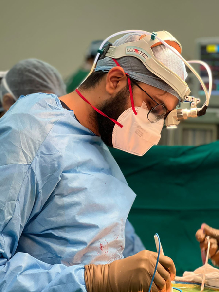 Cover photo of Dr.Kedar Parelkar - Spine Specialist doctor in Borivali | Back | Neck Pain | Slip Disc | Sciatica | Spine Surgeon in Mumbai